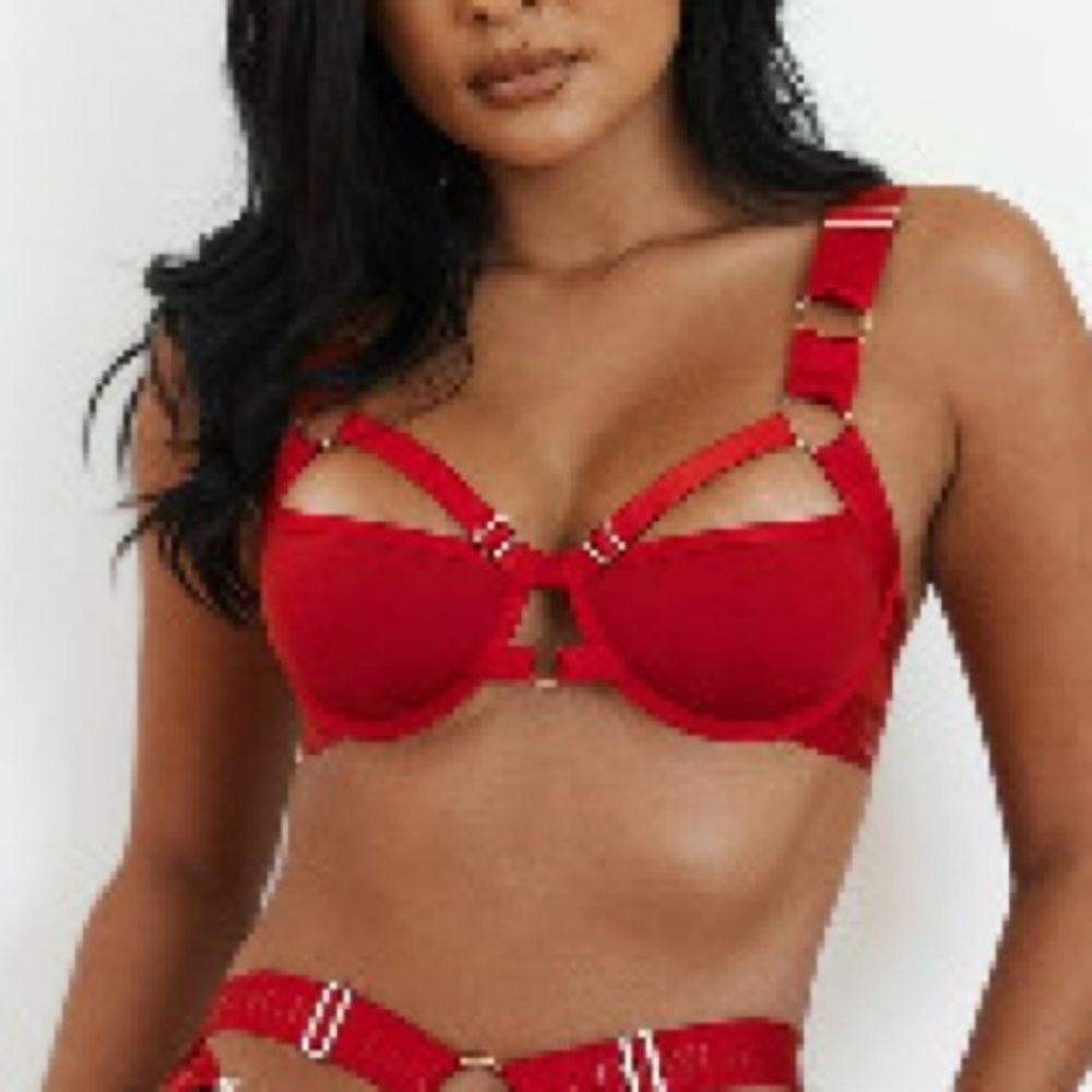RARE Lounge Red Storm Strappy Bra Size 32A NO LONGER SOLD